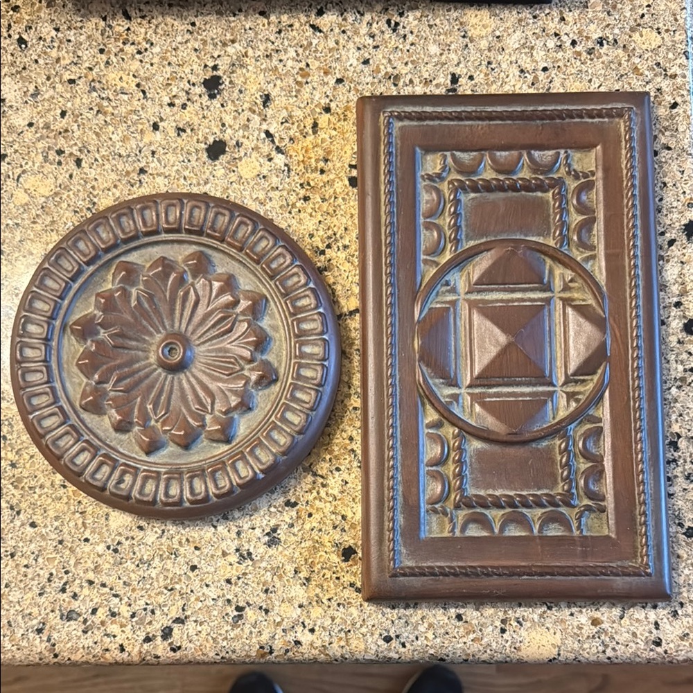 SLAH ceramic wall plaques